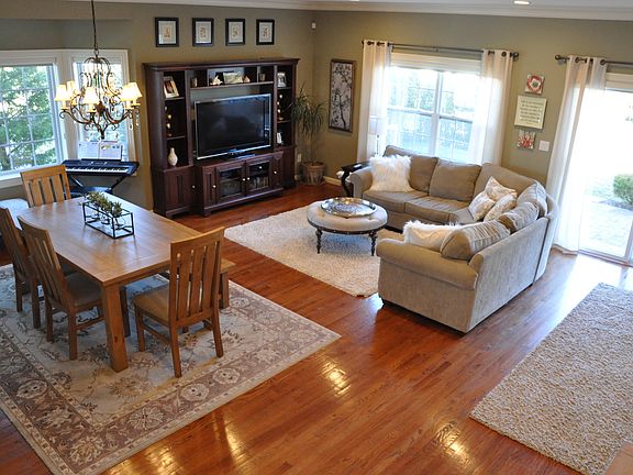2nd image of 11 Lorien Pl