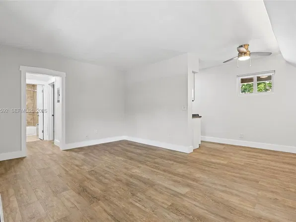 125 Edgewater Dr APT 12A, Coral Gables, FL 33133