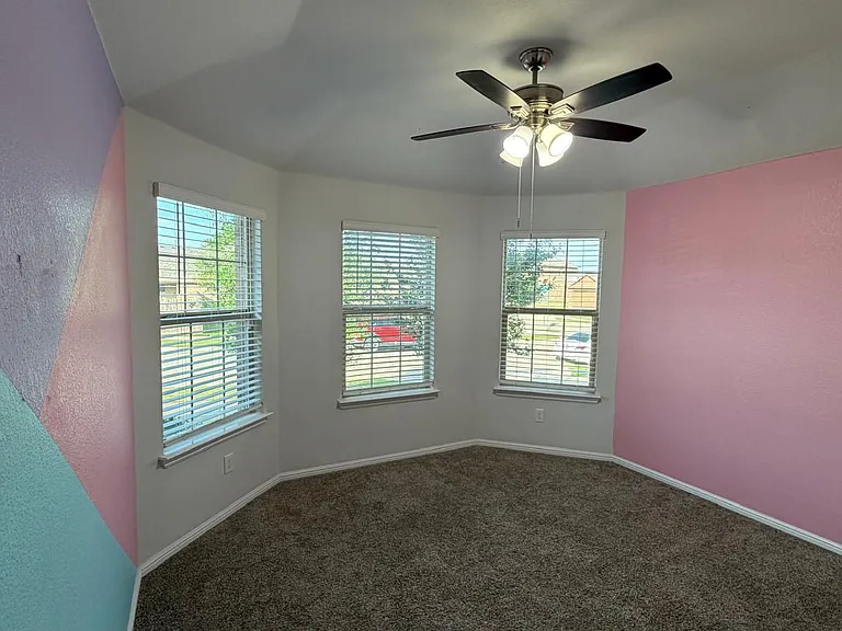 8213 Muddy Creek Dr — Photo 6
