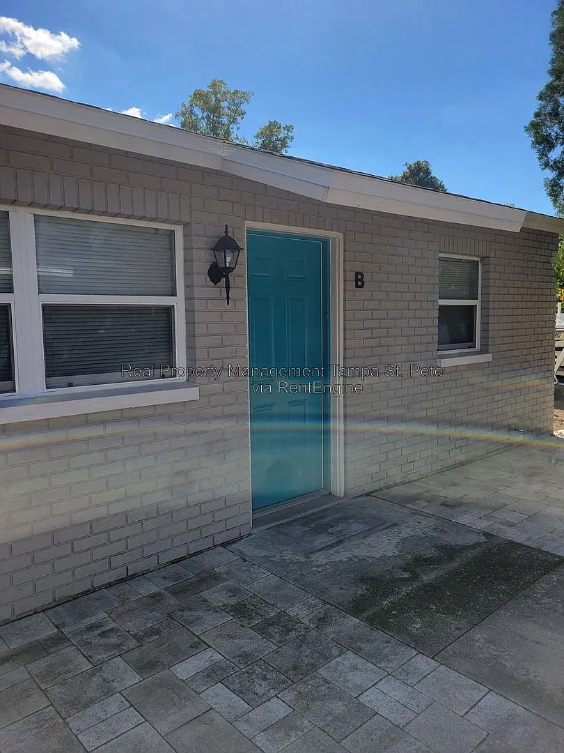 2 bed, 1.0 bath, 630 sqft, $1,795 — Photo 2