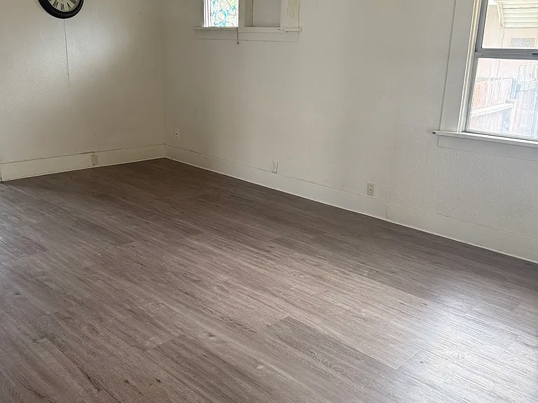 435 Cherry St — Photo 4
