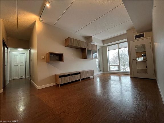 5th image of 5 Gordon St #303
