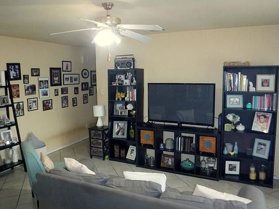 4th image of 902 Naomi Ln