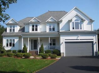 24 Chipman Ln, Stoughton, MA 02072