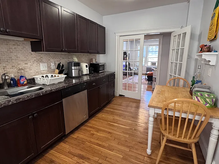 93 Chester St #2 — Photo 3