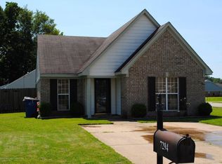 7294 Pecan Meadow Dr E, Olive Branch, MS 38654