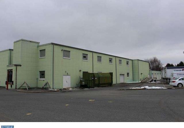 1st image of 300 Poplar St #2