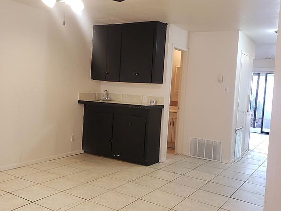 2nd image of 1134 College St