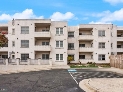 231 N Thomas St Unit 105, Arlington, VA, 22203