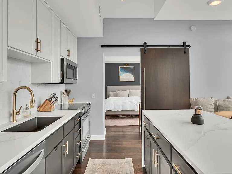 1212 Laurel St #1303 — Photo 9
