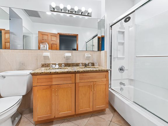5th image of 144 Chambers St APT 4