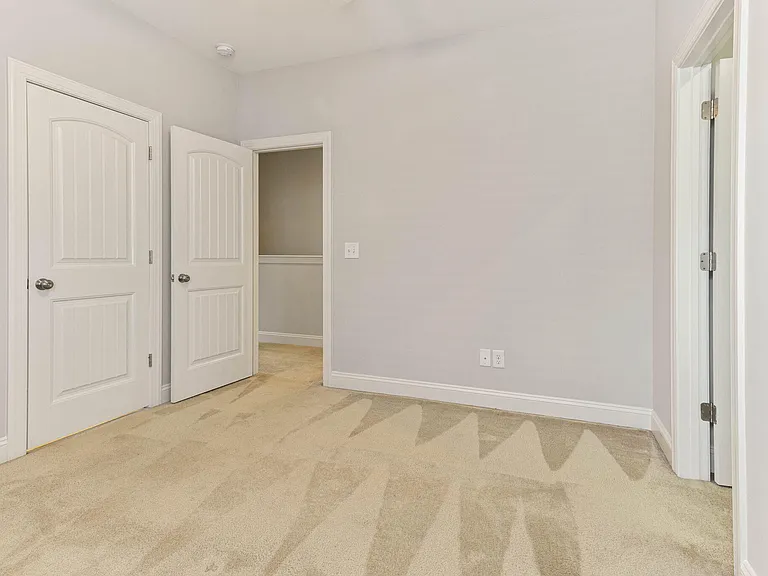 1528 Lily Creek Dr — Photo 18