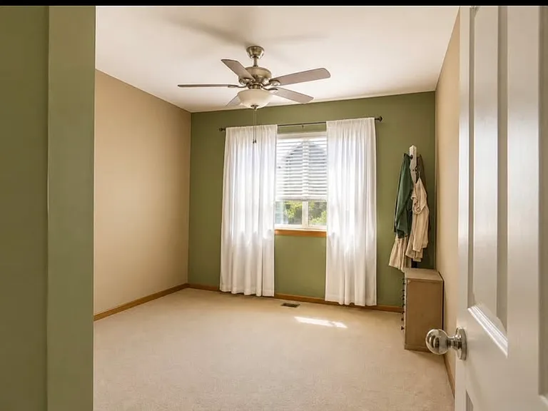 1205 Warwick Ct — Photo 22