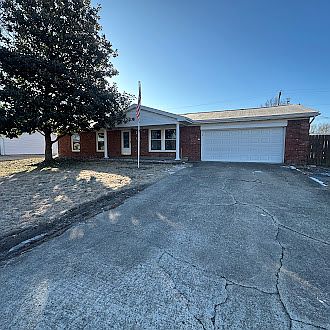 1st image of 2207 Melanie Ln