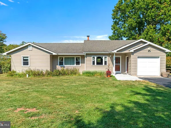 281 Pennington Harbourton Rd, Pennington, NJ 08534