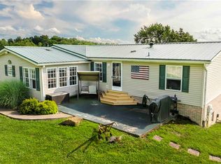 175 Warne Ln, Washington, PA 15301