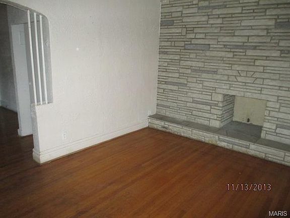 3rd image of 5082 Queens Ave
