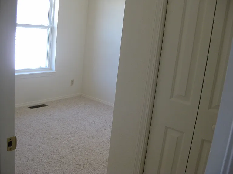 804 Defoe St #B — Photo 11
