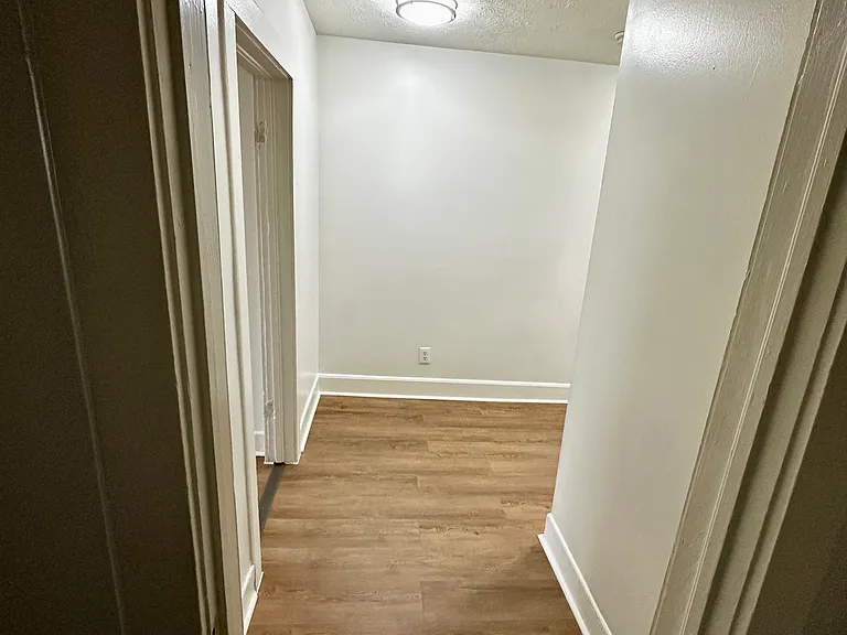 304 Hill St #A — Photo 8
