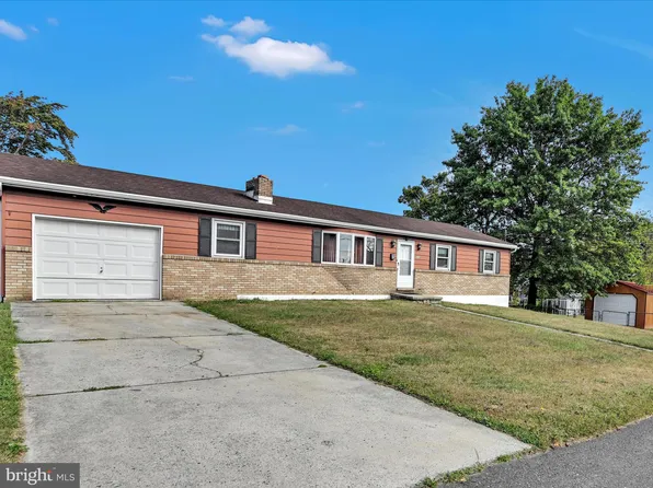 425 W John St, Frackville, PA 17931