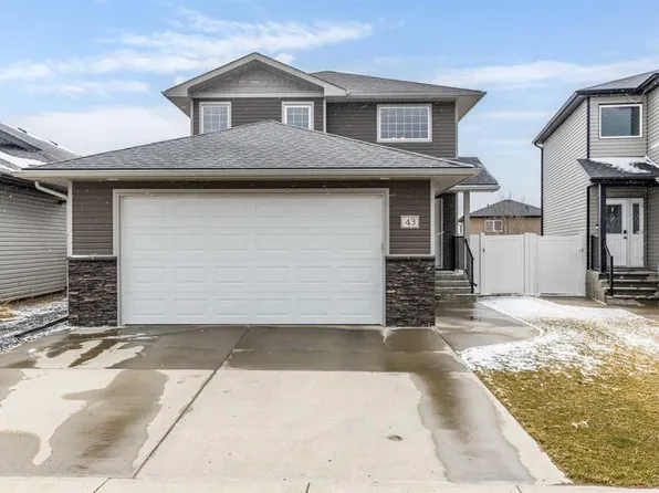 43 Sterling Line SE, Medicine Hat, AB T1B 4N2