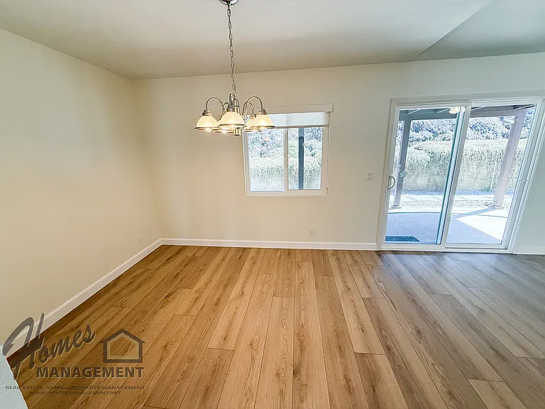 1826 Cortez Ave — Photo 7