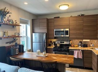 208 Smith St APT 3R, Brooklyn, NY 11201