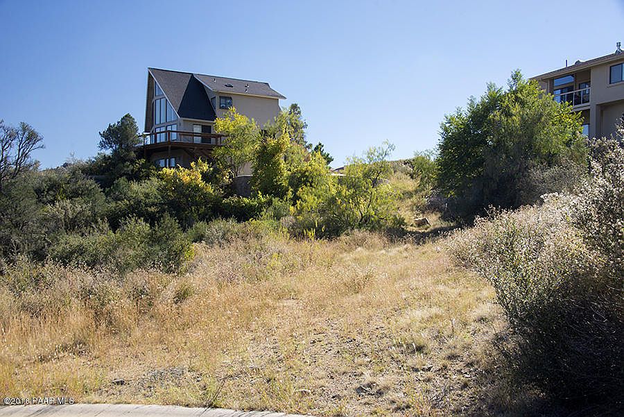 2nd image of 805 N Peak View Way