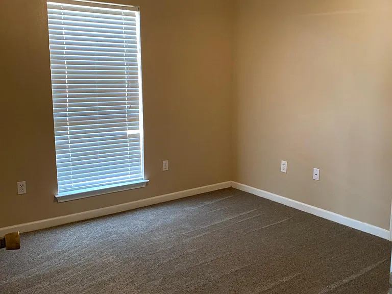 5190 Hemingway Dr — Photo 6