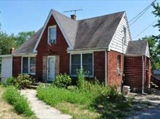 1111 Highridge Rd, Lombard, IL 60148