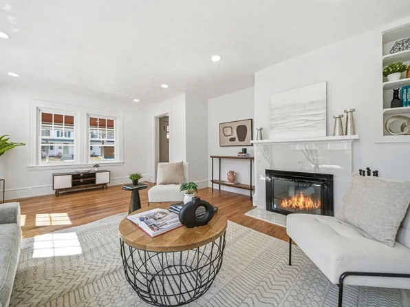 45 Marion St, Natick, MA 01760