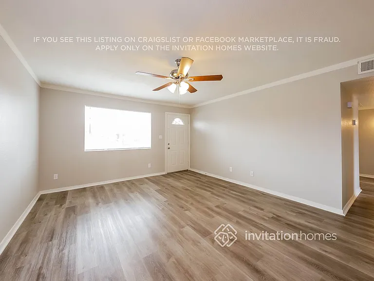 18423 N 32nd Ln — Photo 4