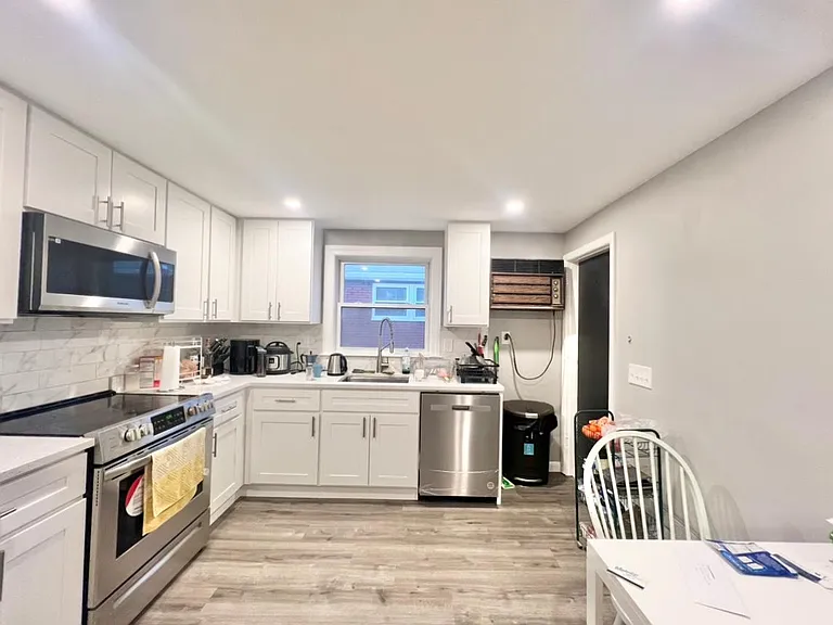 82 Sparkill St #2 — Photo 2