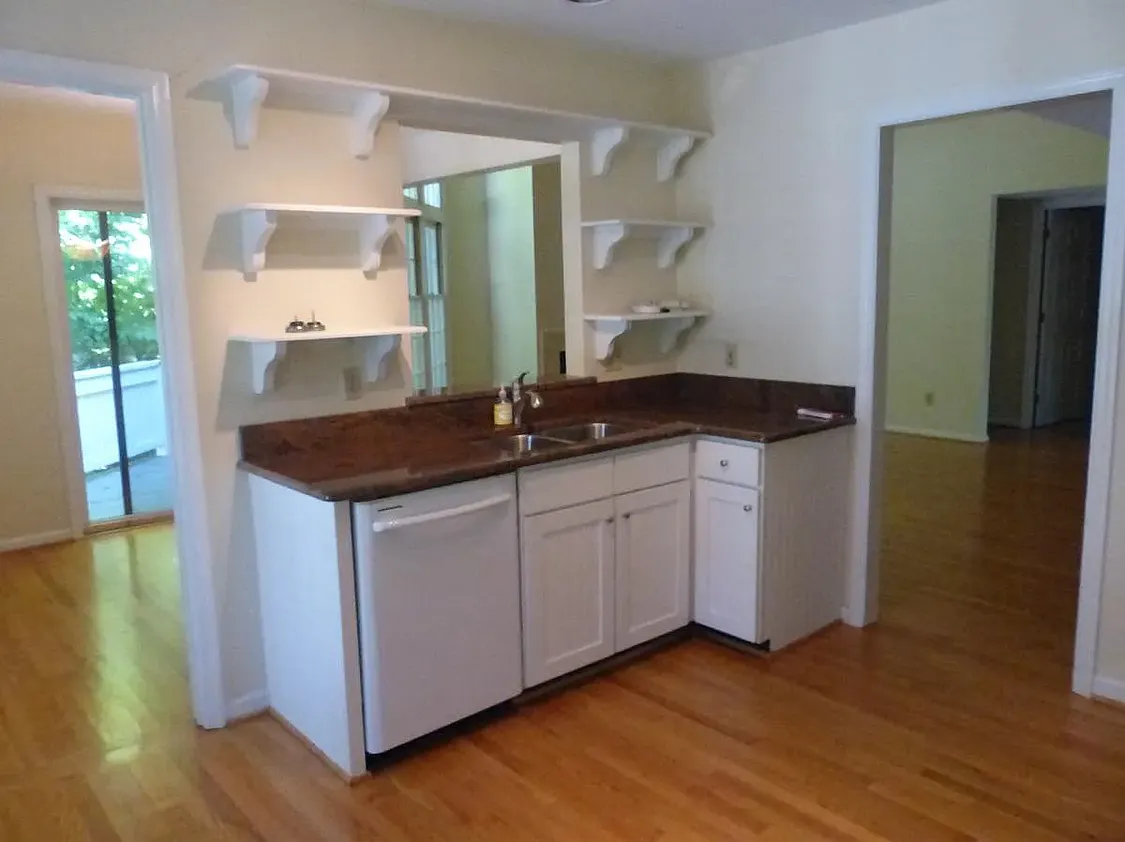 3 bed, 2 bath in Desirable Kirkwood! — Photo 4