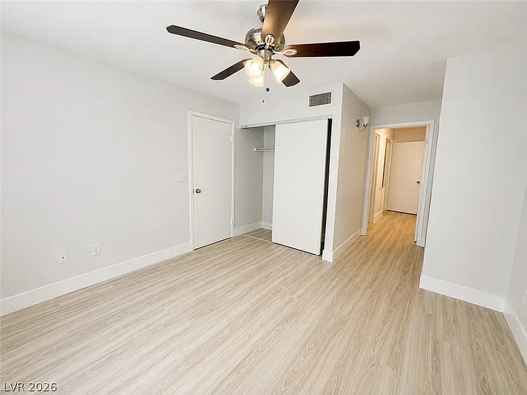 8070 W Russell Rd #2023 — Photo 5