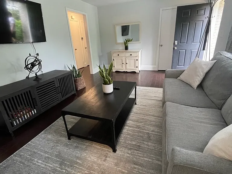 1825 Windham Pl — Photo 7