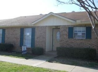 5 E Mountain Creek Ct, Grand Prairie, TX 75052