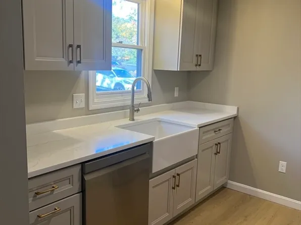 192 Pleasant St APT 23, Leominster, MA 01453