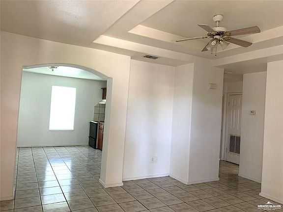 3rd image of 2316 Ashley Ave APT 4