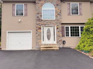 5012 Pine Ridge Rd S #14, East Stroudsburg, PA 18302