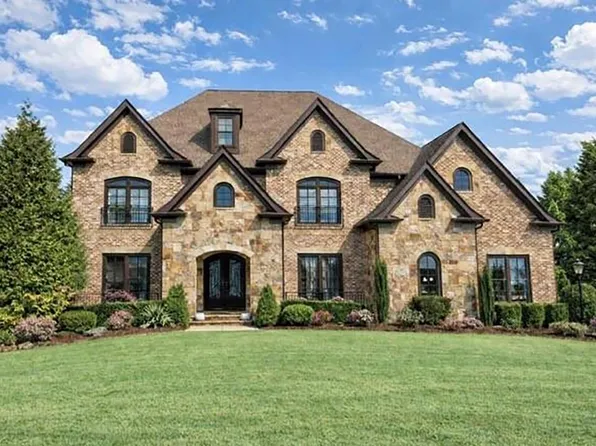 1820 Turnberry Ave, Suwanee, GA 30024