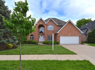 4441 Wilmette Ave, Rolling Meadows, IL 60008