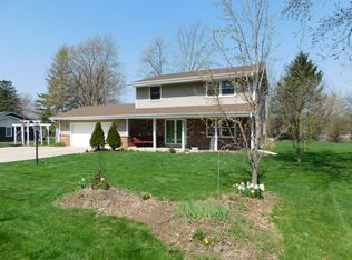 640 Coventry Ln, Hartland, WI 53029