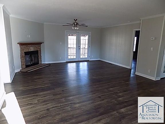 2nd image of 239 Scottdale Dr