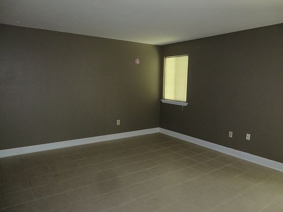 2nd image of 3004 6th St APT C