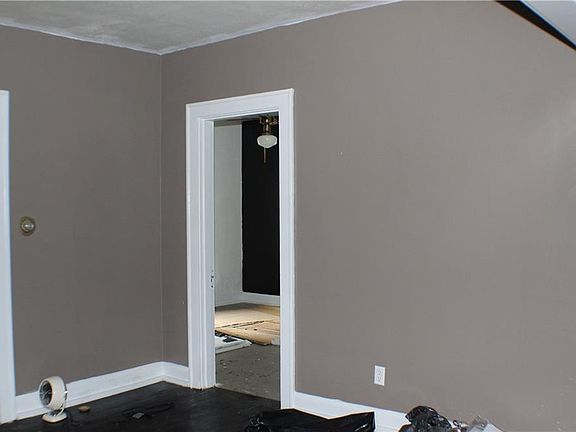 5th image of 1638 N Belleview Pl