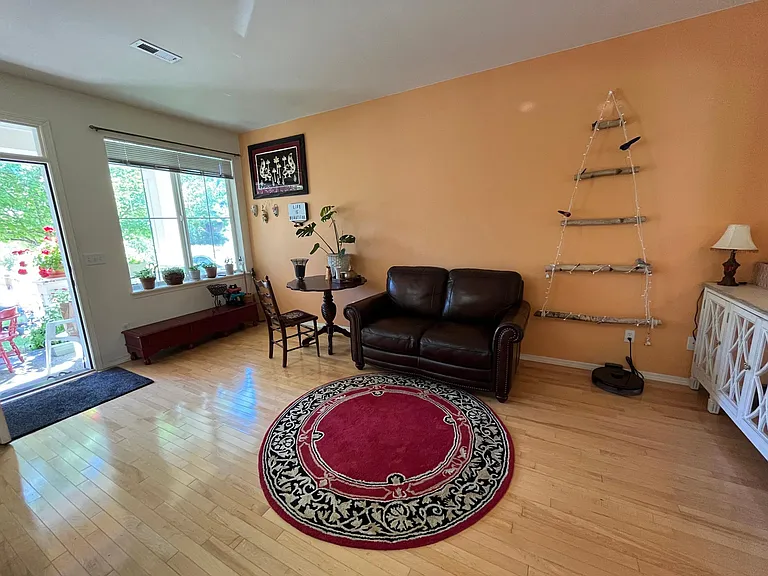 24024 SE 23rd St — Photo 4