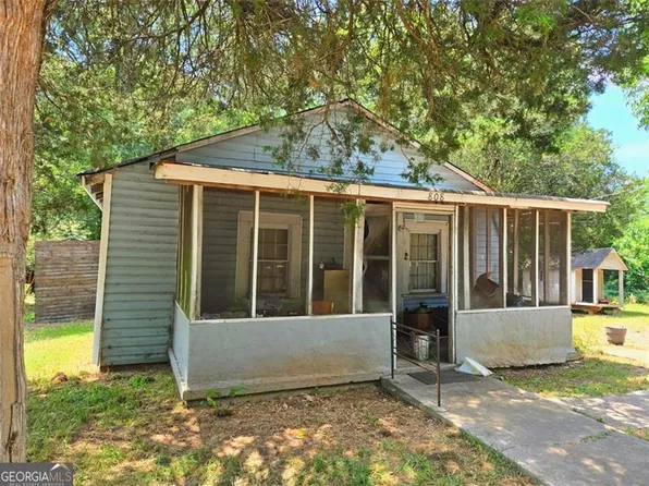 808 Davis St, Monroe, GA 30655