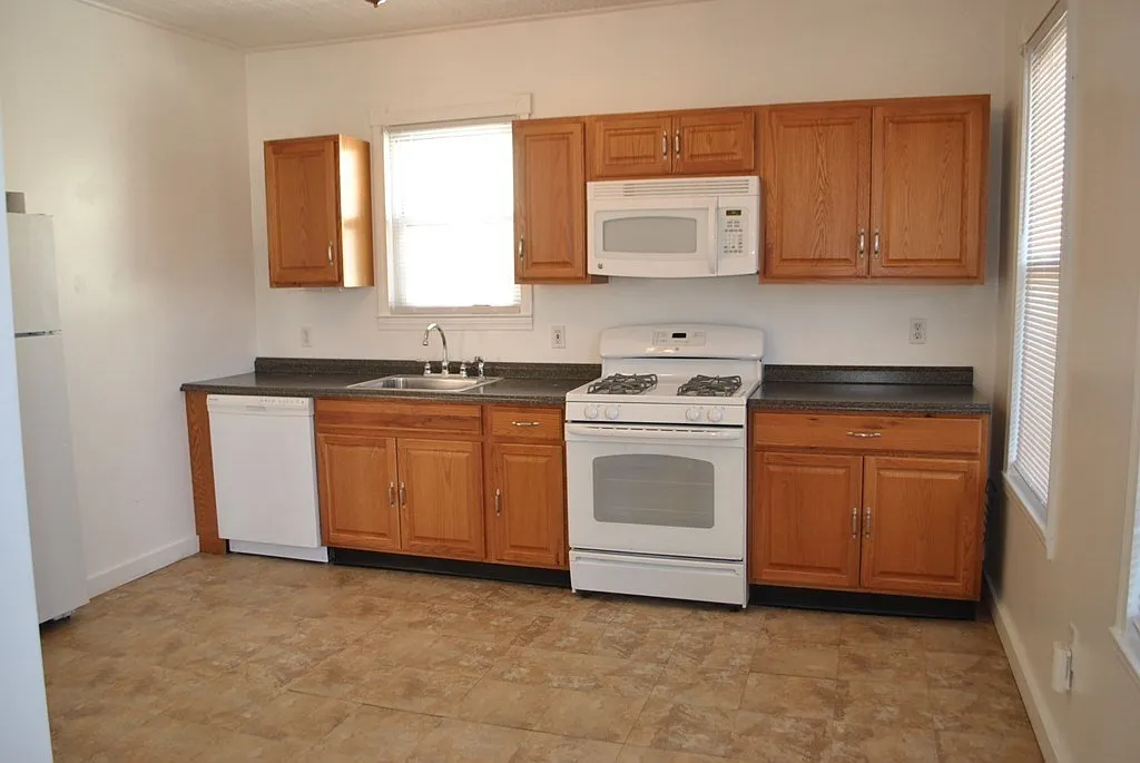 Building Photo - 40 I St #3