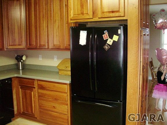4th image of 2638 Dahlia Dr
